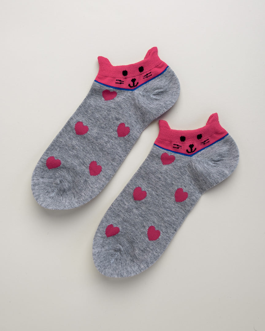 Cat & Hearts – Cute Women’s No Show Socks
