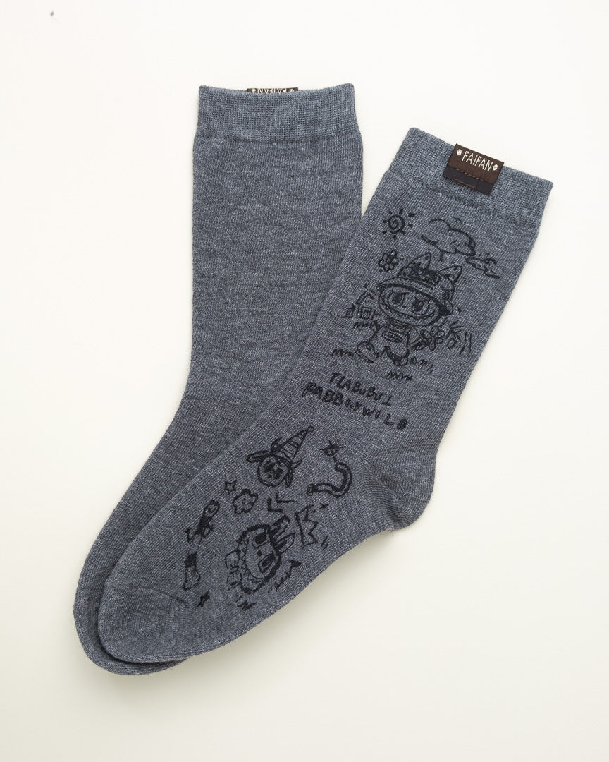 Labubu Graphic – Women’s Crew Socks
