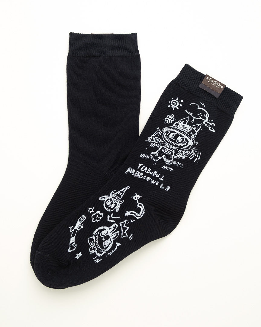 Labubu Graphic – Women’s Crew Socks