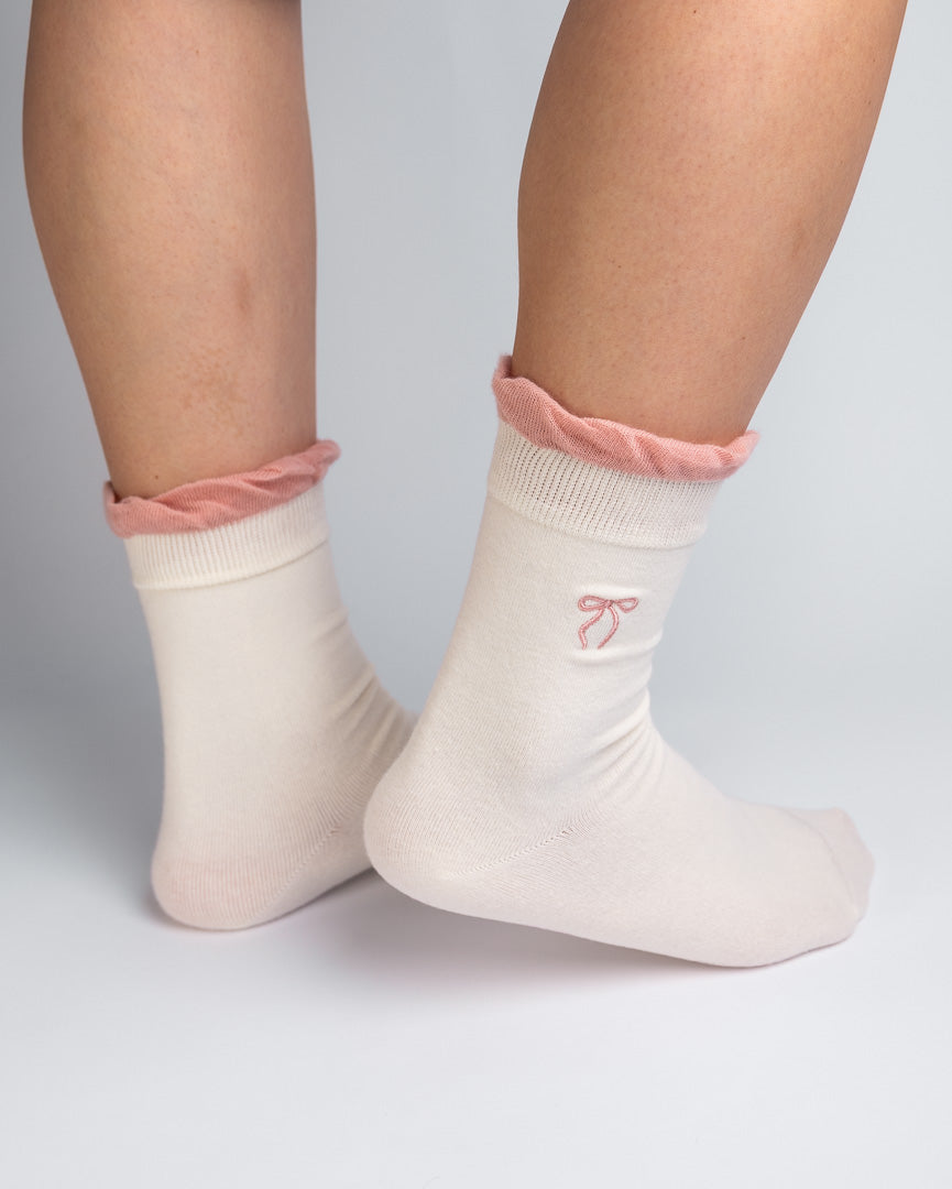 Women's Bow Embroidery Cotton Crew Socks – Ruffle Trim Everyday Socks