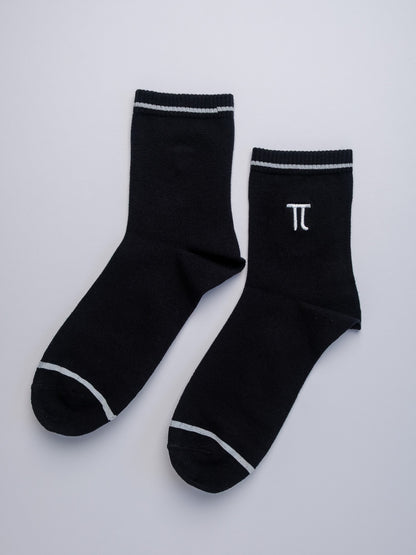 Pi Embroidery  Men's Cotton Quarter Socks– Versatile for Every Day