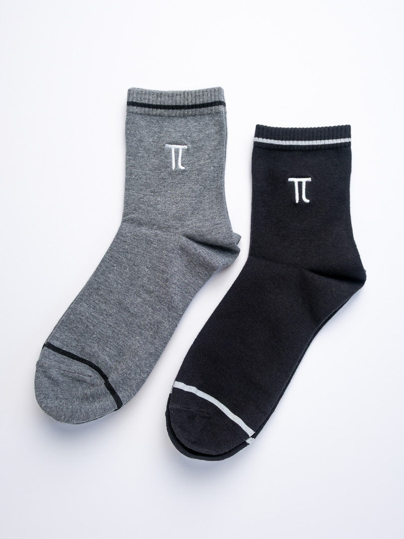 Pi Embroidery  Men's Cotton Quarter Socks– Versatile for Every Day