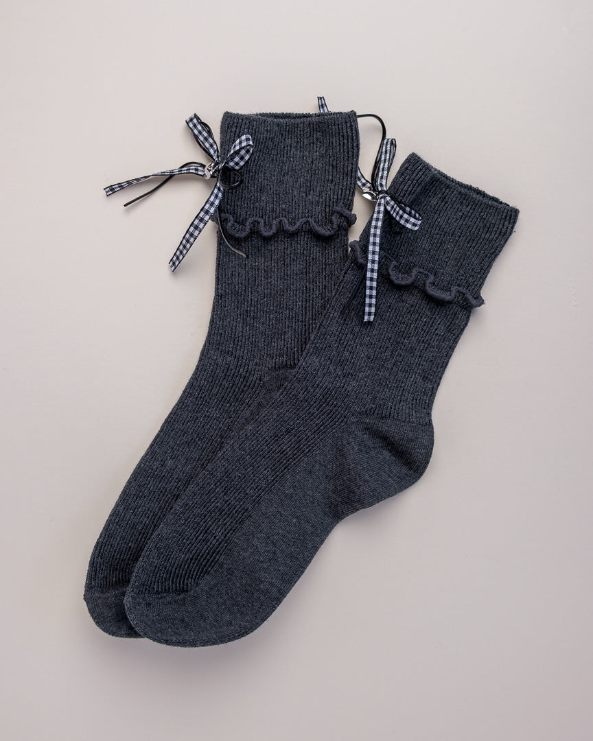 Ribbon Charm Ruffle Women’s Crew Socks