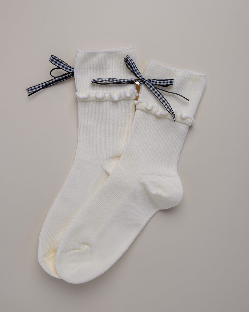 Ribbon Charm Ruffle Women’s Crew Socks
