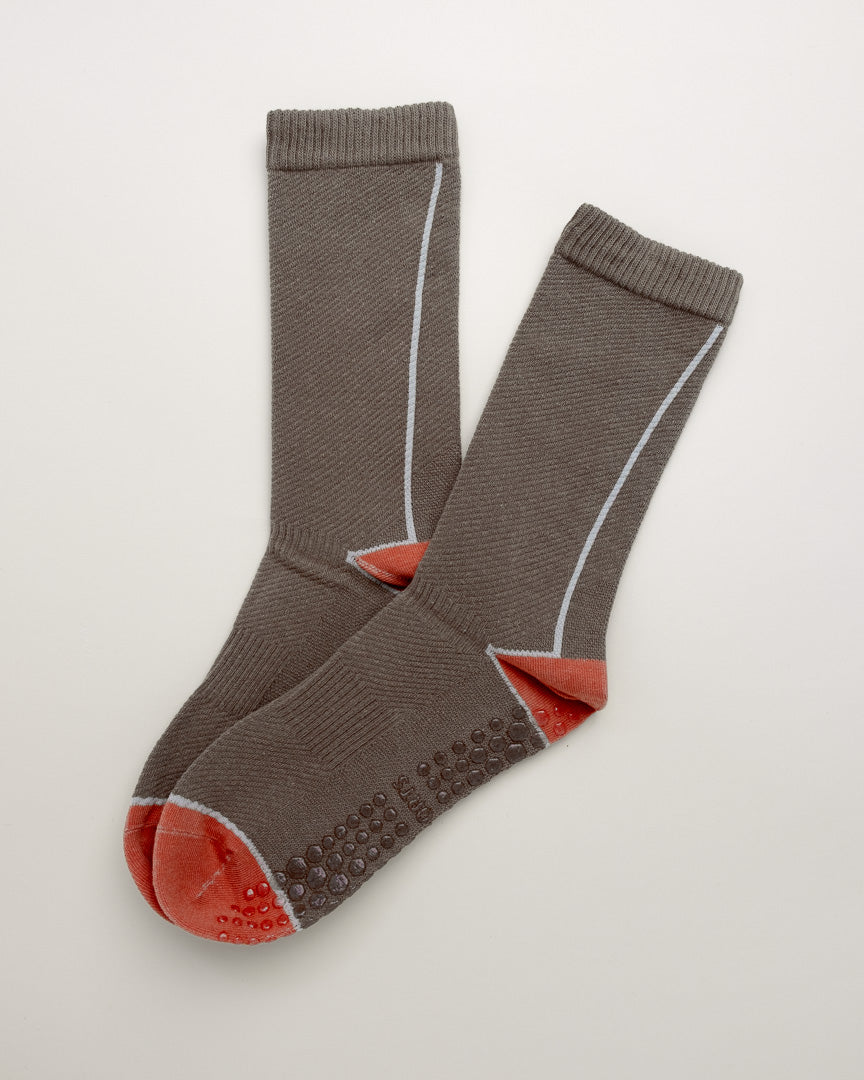 Color Block Grip Socks – Non-Slip Pilates & Yoga Women’s Crew Socks