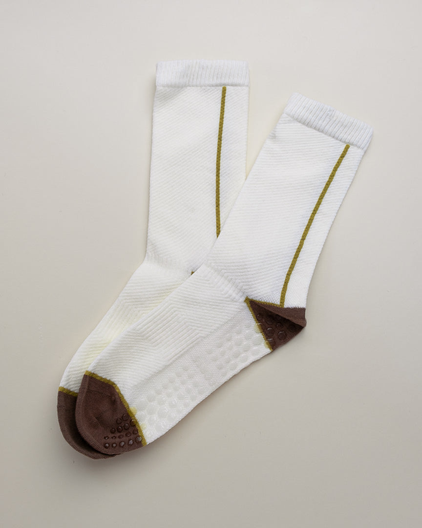 Color Block Grip Socks – Non-Slip Pilates & Yoga Women’s Crew Socks