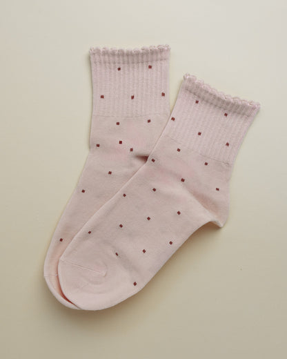 Mini Dots Ruffle Socks – Women’s Quarter Socks