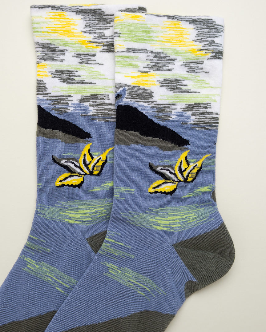 Whale’s Horizon – Women’s Crew Socks