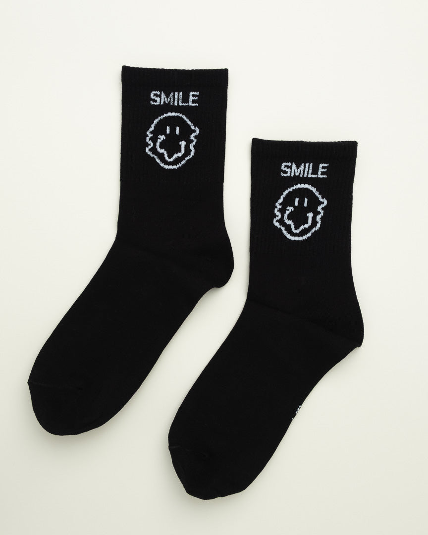 Minimal Smiley – Unisex Crew Black Socks
