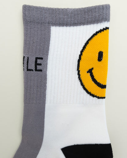 Bold Smiley – Unisex Crew Socks