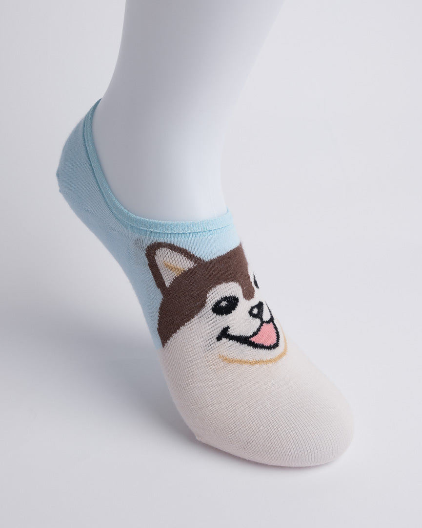 Light grey women’s no show socks worn on foot, invisible low cut cotton socks