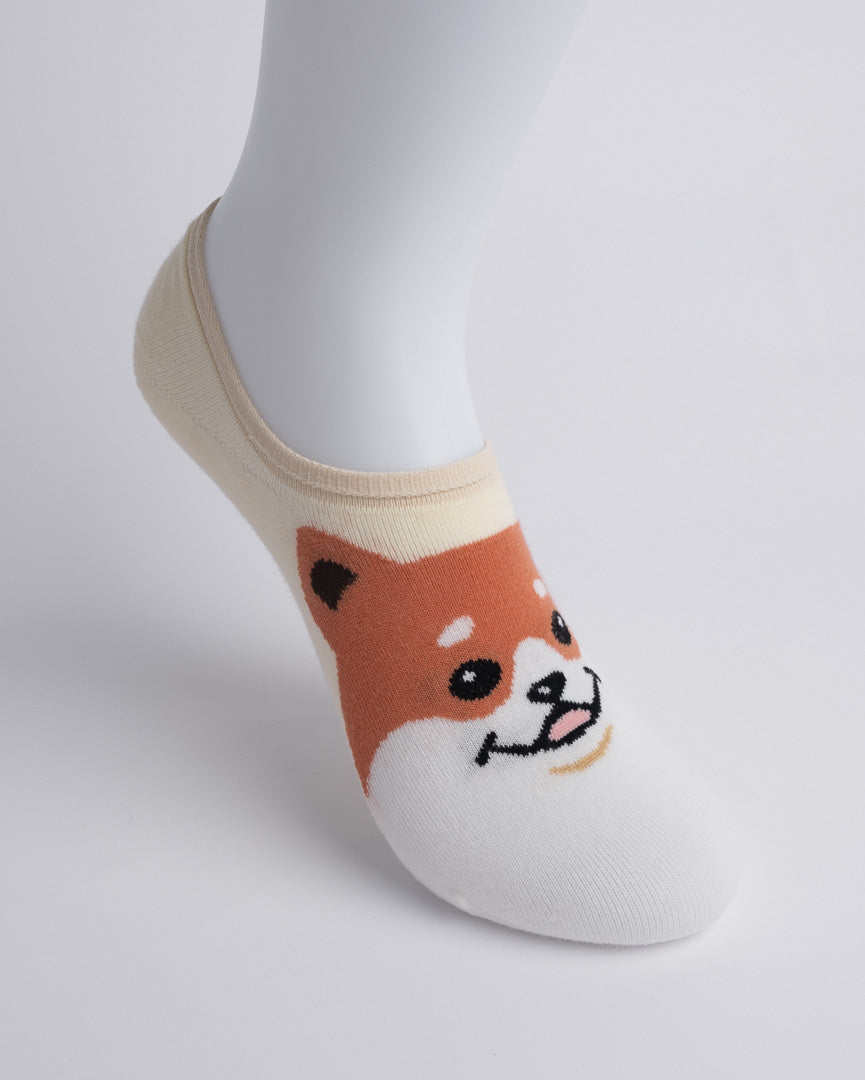 Women’s no show socks with cute dog design worn on foot, no-slip invisible socks