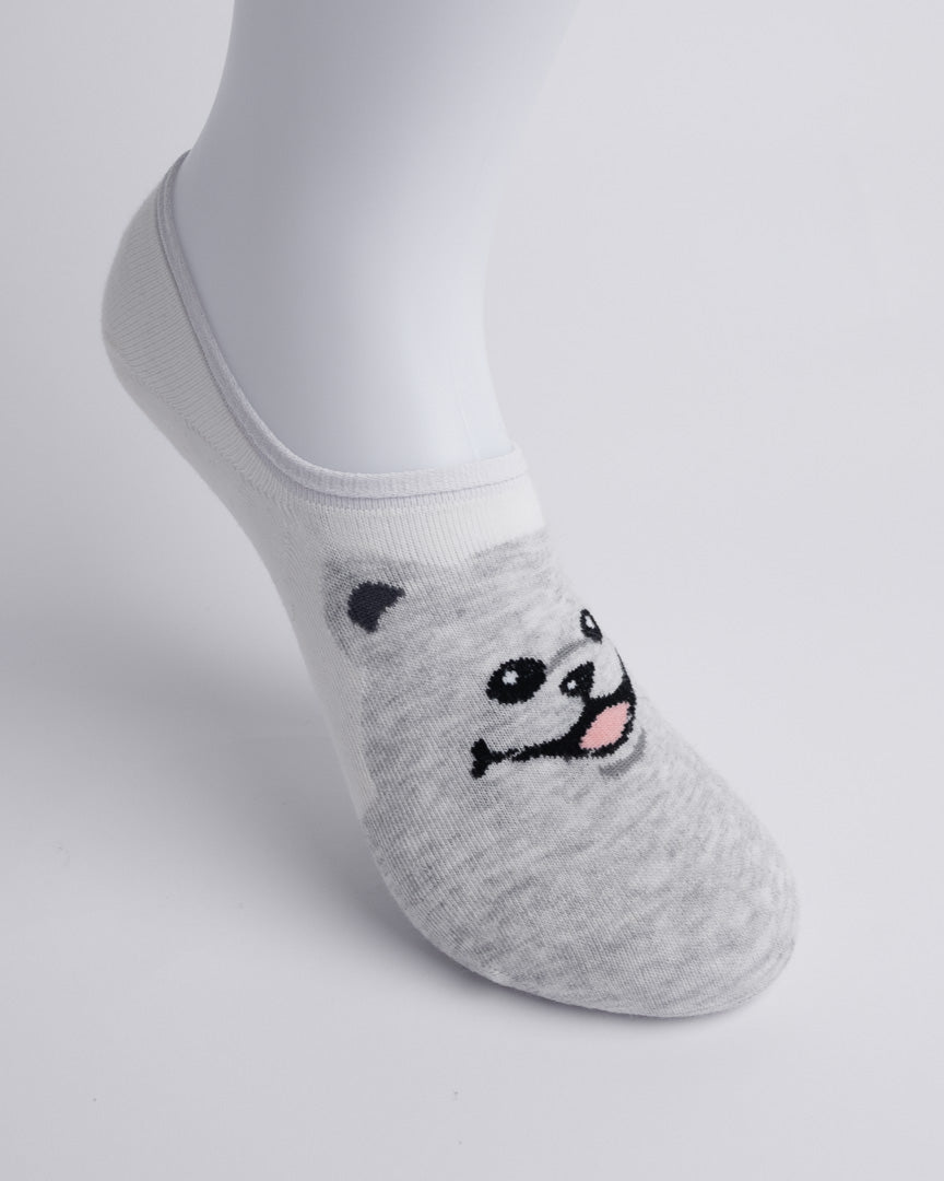 Grey and navy women’s no show socks worn with shoes, cotton no-slip invisible socks