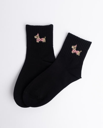 Black women’s quarter socks with dachshund embroidery, soft cotton socks