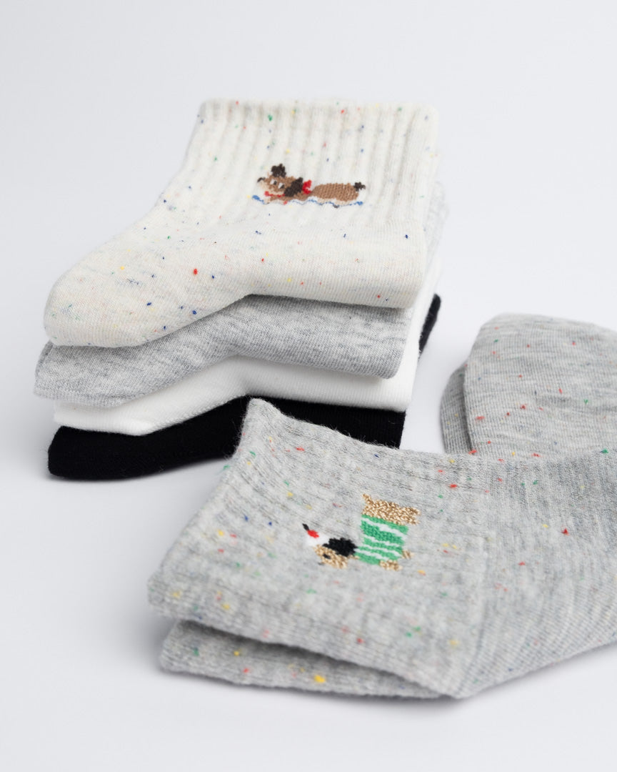 Women’s quarter socks set with dachshund embroidery in multiple colours
