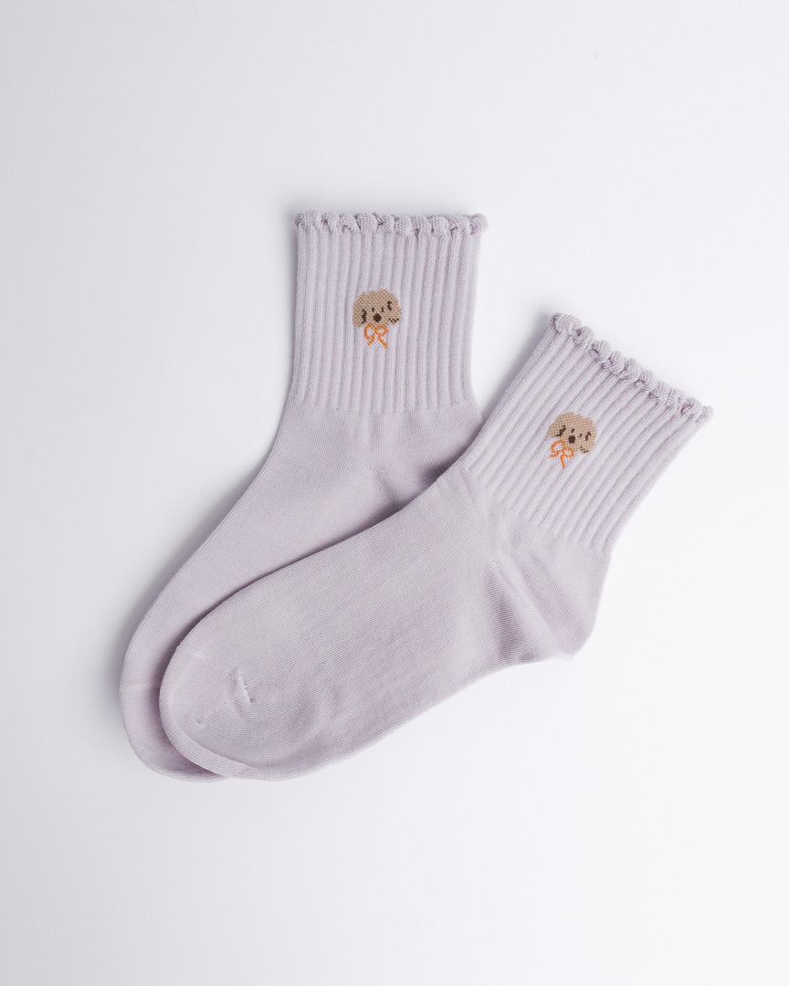 Lavender women’s quarter socks with puppy embroidery and ruffle trim
