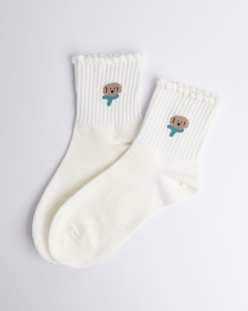 Cream women’s quarter socks with puppy embroidery and ruffle trim
