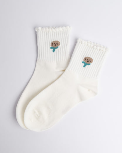 Cream women’s quarter socks with puppy embroidery and ruffle trim
