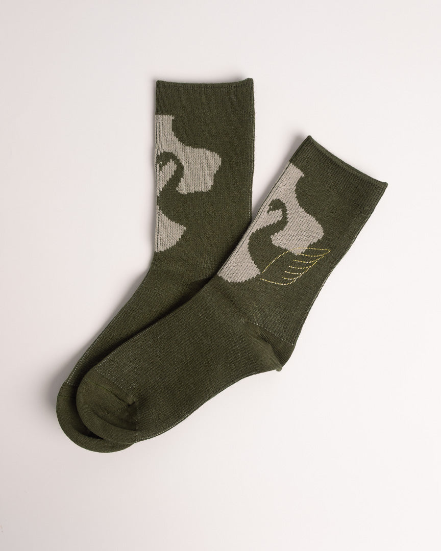 Women’s Swan pattern Merino Wool Blend Crew Socks – Soft Warm Everyday Socks