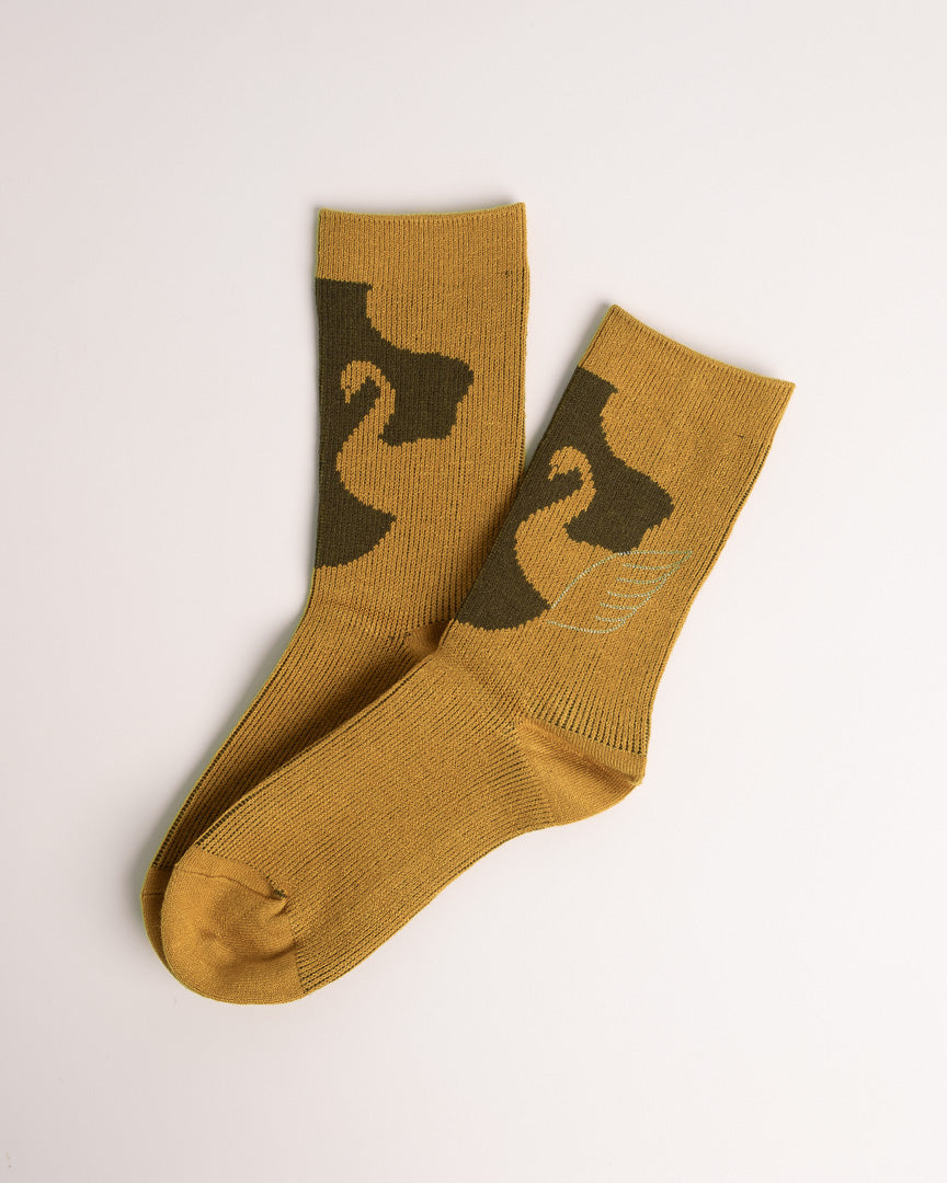 Women’s Swan pattern Merino Wool Blend Crew Socks – Soft Warm Everyday Socks