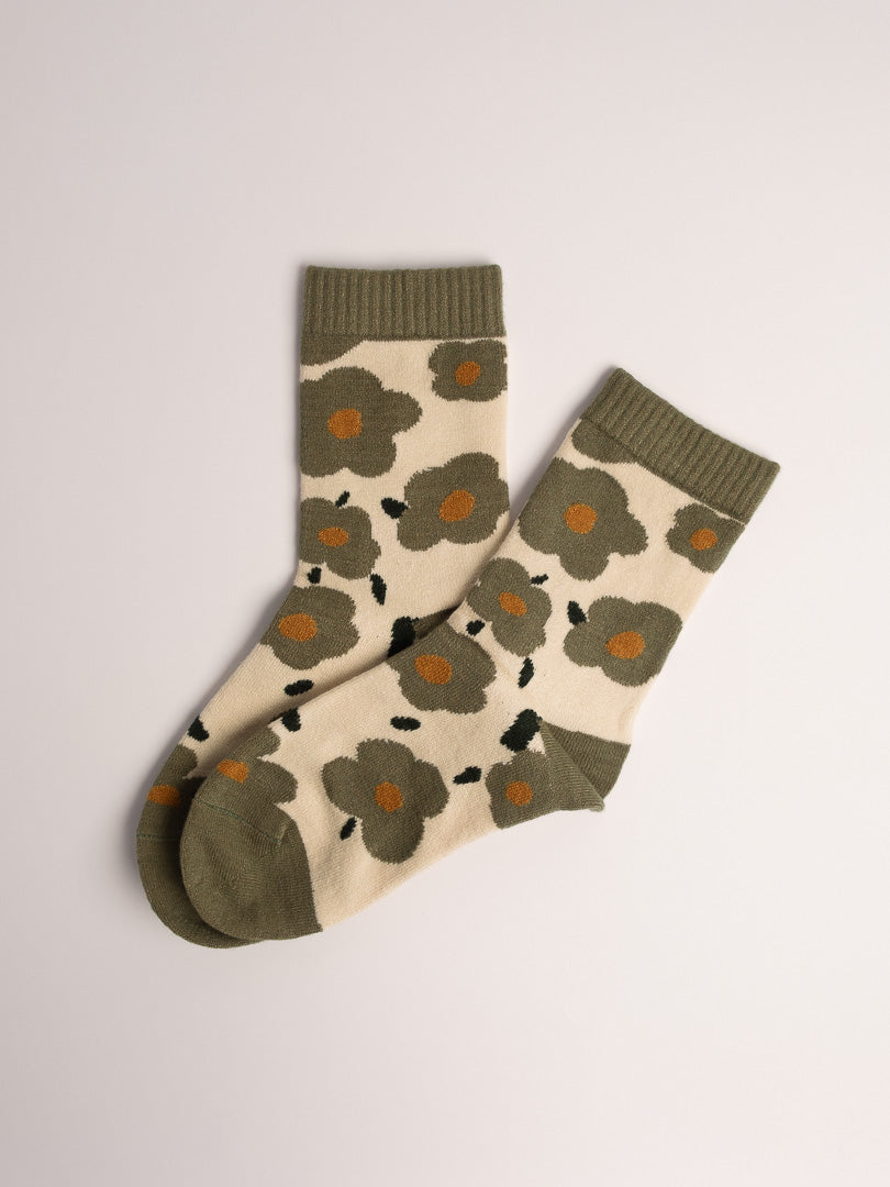 Women’s Vintage Floral Wool Blend Crew Socks – Soft, Warm & Cozy Everyday Socks