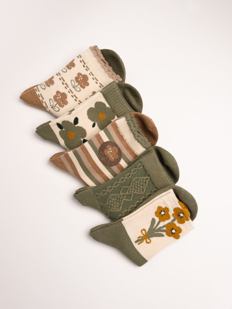 Women’s Vintage Floral Wool Blend Crew Socks – Soft, Warm & Cozy Everyday Socks