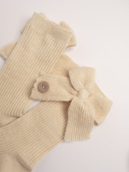 women cotton crew socks bow detail close up beige ribbed knit winter socks