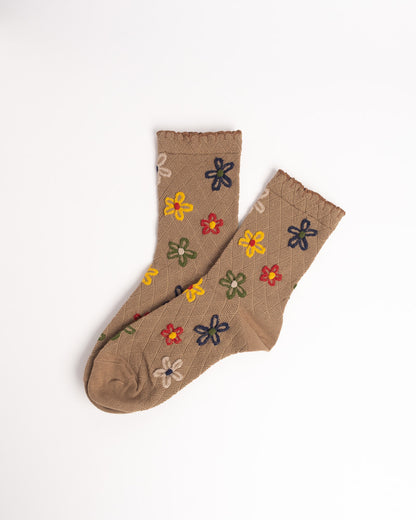 Women’s Retro Floral Combed Cotton Crew Socks – Soft Casual Everyday Socks