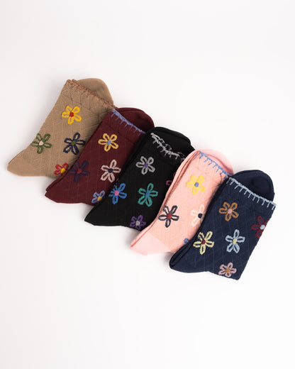 Women’s Retro Floral Combed Cotton Crew Socks – Soft Casual Everyday Socks