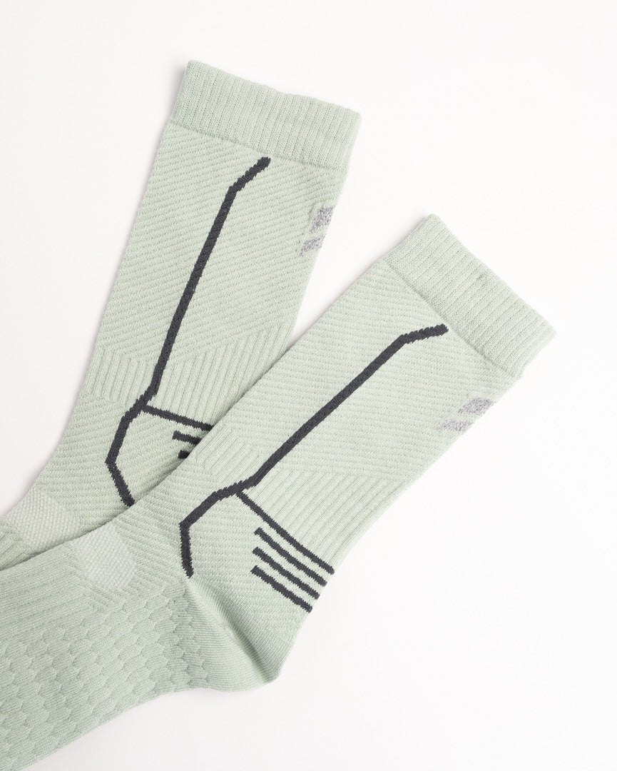 Men's athletic crew socks featuring breathable knit texture and seamless toe comfort