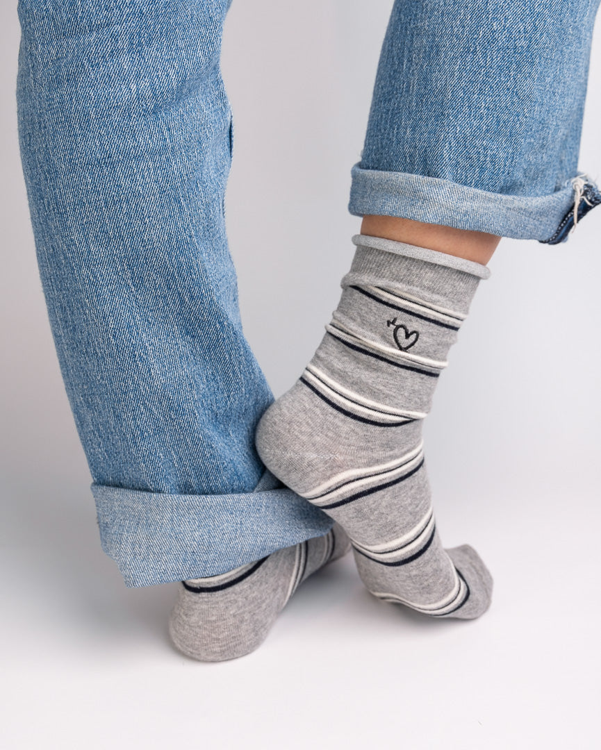 Women's Heart Embroidery Stripe Cotton Crew Socks – Soft Everyday Socks