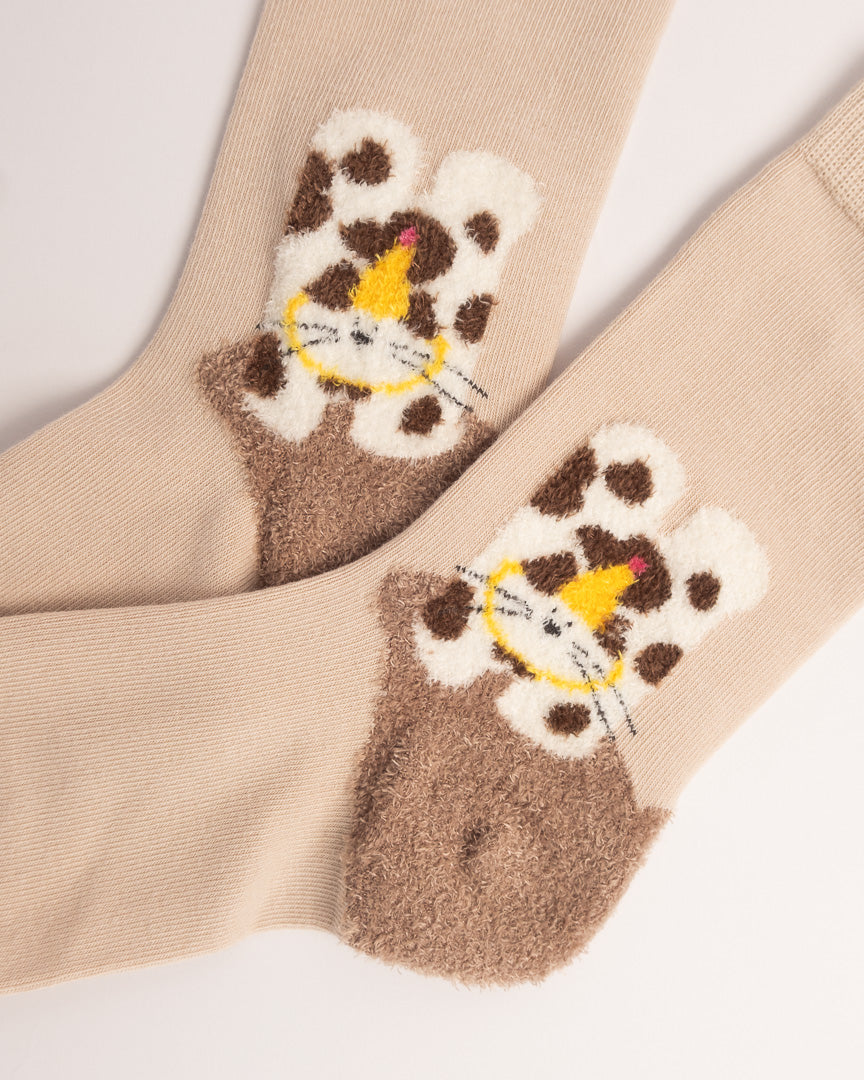 Fuzzy Spotted Cat Cotton Crew Socks – Beige