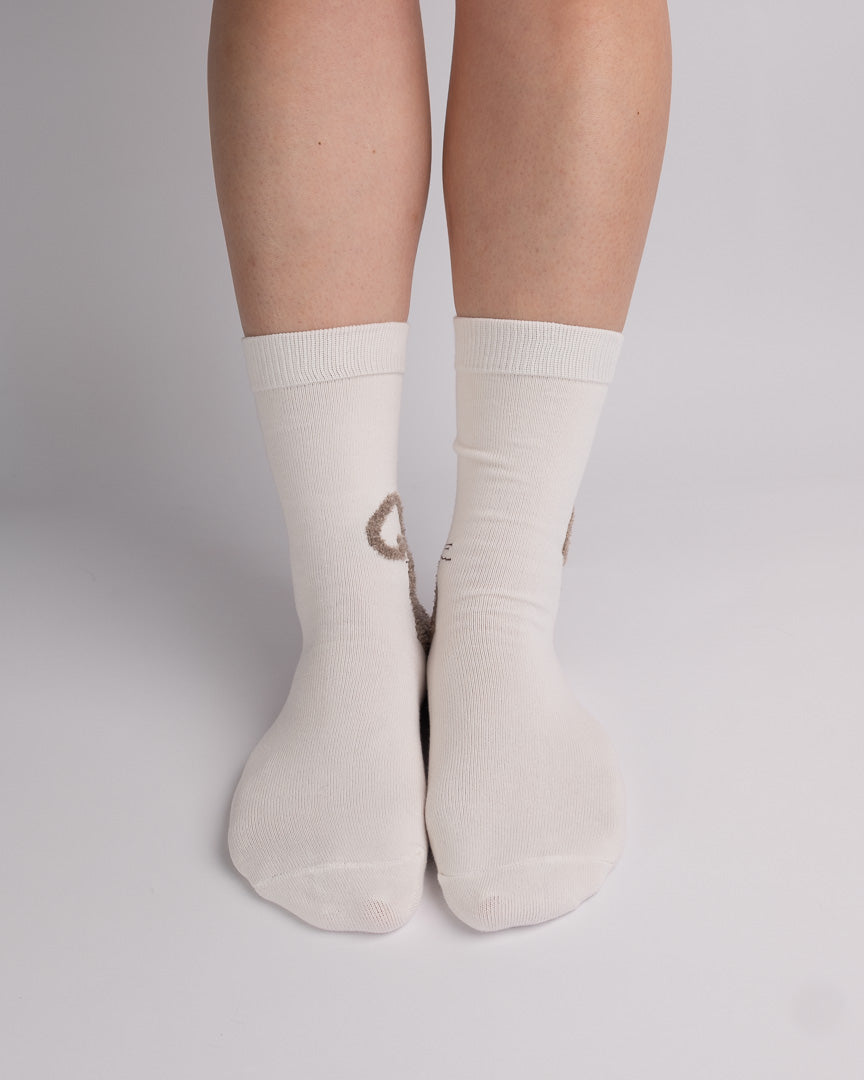Fuzzy Curly-Tail Cat Cotton Crew Socks – White