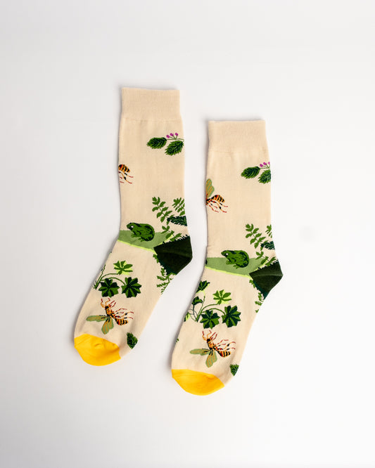 Bees & Frogs Crew Socks – Cream & Green
