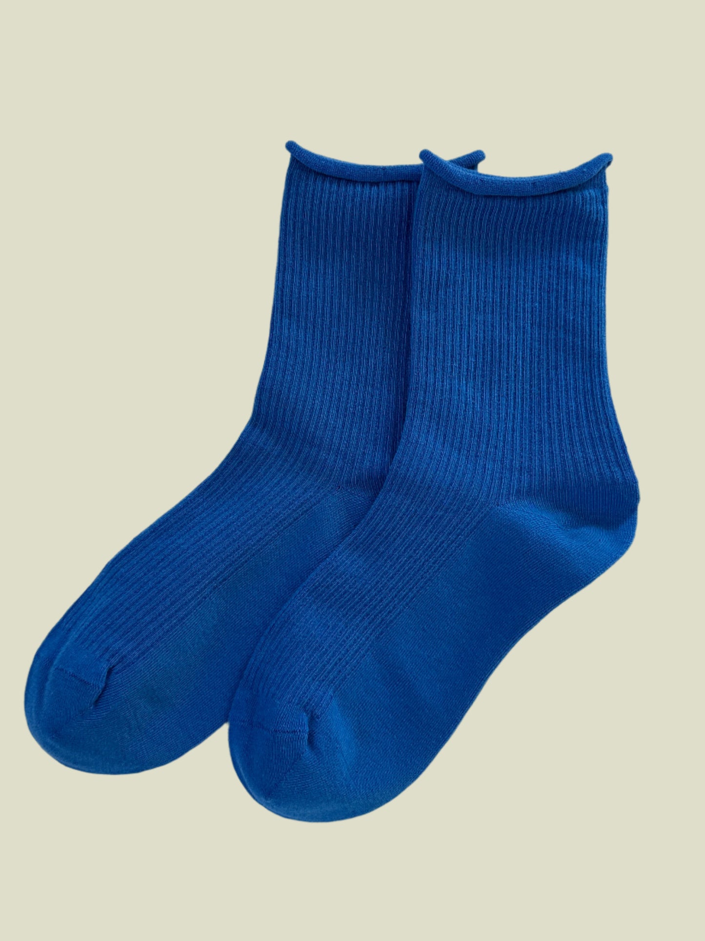 Women’s Cotton Crew Socks – Ocean Blue Gradient | Breathable & Soft